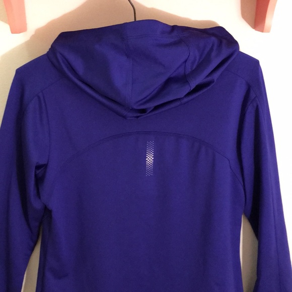 Athleta Sz Medium bright purple hoodie pull over kangaroo pocket EUC jewel tone - Picture 4 of 12